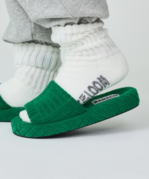 BANACO（バナコ）の「【BANACO / バナコ】 VIVID TERRY ROOM SHOES / ビビットテリールームシューズ/韓国サンダル/ユニセックス（サンダル・メンズ・ブラック/ピンク/イエロー/オレンジ/ブルー/グリーン・M/L）」の8枚目の写真