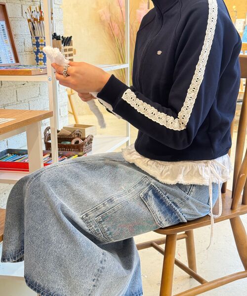 RONRON(ロンロン)の「SIDE LACE SWEAT TRACK ZIP UP NAVY(ナイロンジャケット・レディース・その他・FREE)」の8枚目の写真