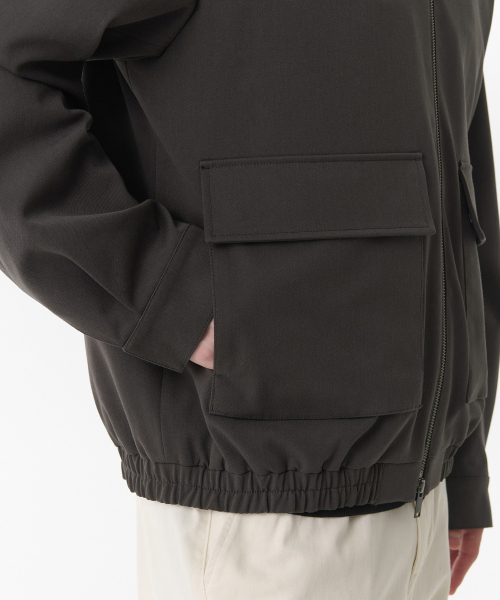 MUSINSA STANDARD（ムシンサスタンダード）の「ミニマルフライトジャケット [ガンメタル]（ブルゾン・メンズ・その他・MEDIUM/LARGE/X-LARGE/XX-LARGE）」の9枚目の写真