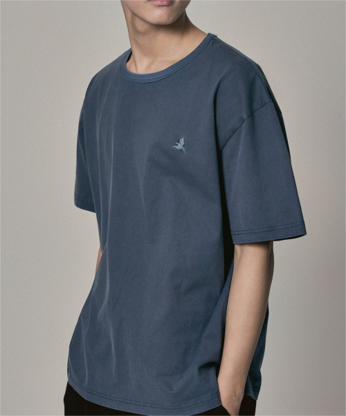 Verdnt（バーダント）の「オリジナルバードロゴ刺繍Tシャツ[ガーメントブルー]（Tシャツ/カットソー・レディース・ブルー・MEDIUM/LARGE/SMALL）」の11枚目の写真