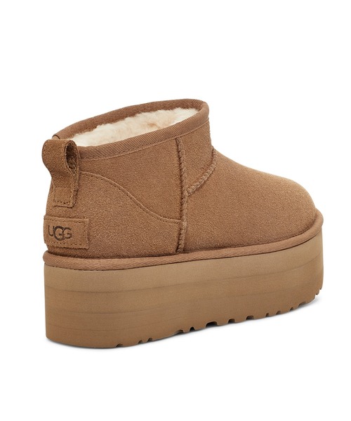 ADAM ET ROPE'（アダムエロペ）の「【UGG(アグ)】W CLASSIC ULTRA MINI PLATFORM（ブーツ・レディース・キャメル/チャコールグレー/ブラック・23/24/25）」の17枚目の写真