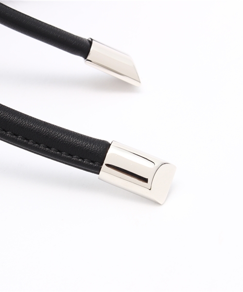 MOUSSY（マウジー）の「DRAWSTRING FUR BAG（ショルダーバッグ・レディース・ブラック/オフホワイト・FREE）」の6枚目の写真