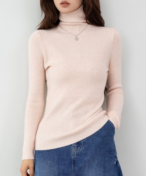 DAY CLOSET（デイ クローゼット）の「【オンオフ問わず着られる汎用性ニット】長袖タートルネックリブニットトップス レディース（ニット/セーター・レディース・ピンク/ベージュ/モカ/アイボリー・FREE）」の4枚目の写真