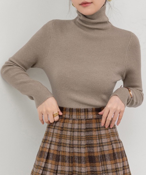 DAY CLOSET（デイ クローゼット）の「【オンオフ問わず着られる汎用性ニット】長袖タートルネックリブニットトップス レディース（ニット/セーター・レディース・ピンク/ベージュ/モカ/アイボリー・FREE）」の11枚目の写真