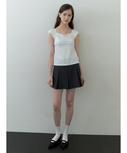 KINDABABY(カインダベイビー)の「classic pleats skirt - dark gray(スカート・レディース・その他・MEDIUM/SMALL)」の1枚目の写真