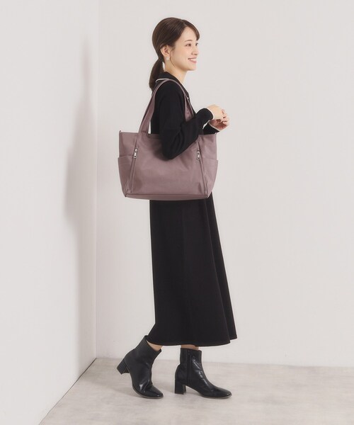 ITS'DEMO(イッツデモ)の「<人間工学>撥水A4トート(トートバッグ・レディース・ナチュラル/ブラック/ピンク系・00)」の9枚目の写真