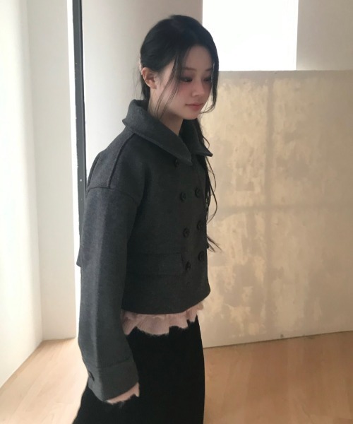 ショートダブルブレストメルトンコート