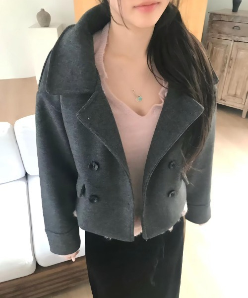 ショートダブルブレストメルトンコート