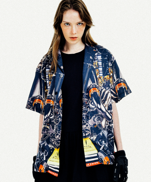 COME（シーオーエムイー）の「[UNISEX] Automobile Parts Camp-Collar Printed Shirt (Black)（シャツ/ブラウス・メンズ・その他・1(M)/2(L)）」の2枚目の写真