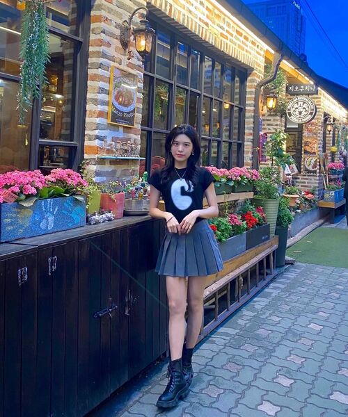 CCORIE(コーリーエ)の「シンボルスカーフクロップ半袖Tシャツホワイト(Tシャツ/カットソー・レディース・その他・FREE)」の13枚目の写真