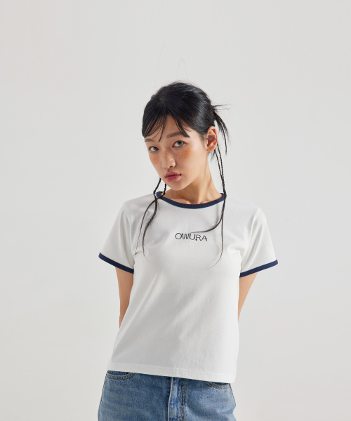 OWURA(オウラ)の「ロゴリングTシャツ_アイボリー(Tシャツ/カットソー・レディース・その他・1/2)」の2枚目の写真