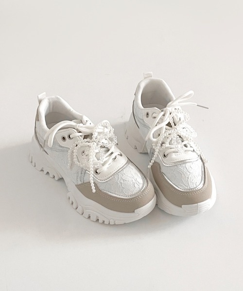 Shoes in Closet（シューズインクローゼット）の「軽量厚底 ボリューム クリア パール レース スニーカー 6478（スニーカー・レディース・ホワイト/ベージュ/ブラック・S/M/L/LL）」の12枚目の写真
