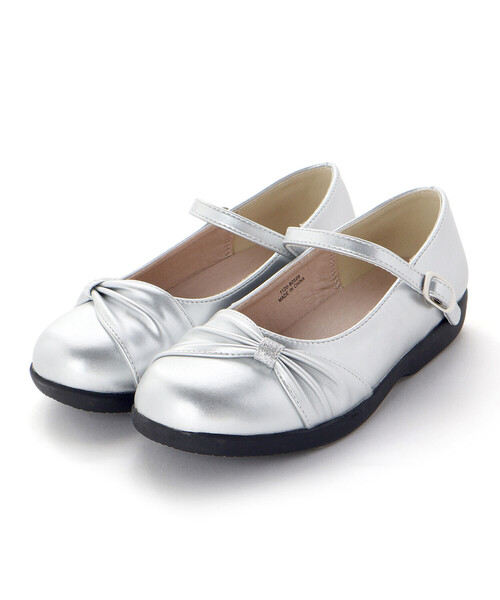 BeBe（ベベ）の「ギャザーリボンストラップシューズ（パンプス・キッズ・グレー・19.0cm/21.0cm/20.0cm/18.0cm）」の6枚目の写真