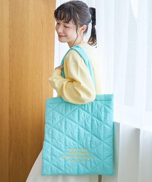 coen(コーエン)の「ロゴ刺繍 幾何柄 キルトトートバッグ【インフルエンサー紹介アイテム】(トートバッグ・レディース・シルバー/ブラック/ライトブルー/その他6/ホワイト/ピンク/ライム・FREE)」の3枚目の写真