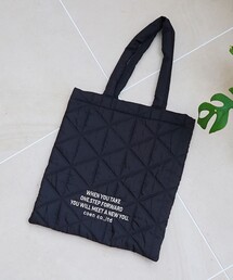ロゴ刺繍 幾何柄 キルトトートバッグ【インフルエンサー紹介アイテム】