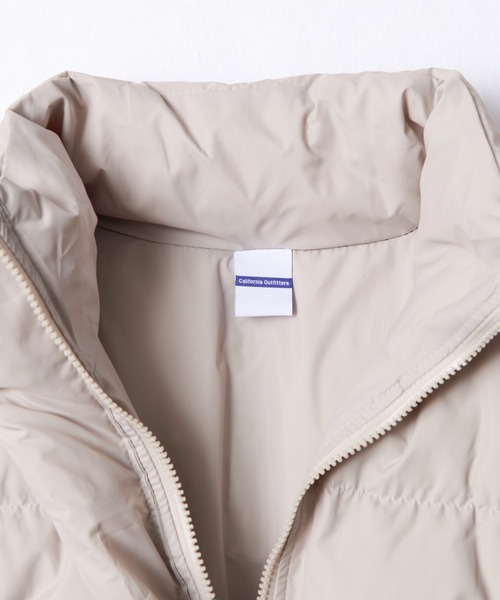 CALIFORNIA OUTFITTERS（カリフォルニア アウトフィッターズ）の「12D65 ワイドショートレングス　スタンドカラー中綿ベスト（ダウンベスト・メンズ・アイボリー/ブラック・FREE）」の8枚目の写真