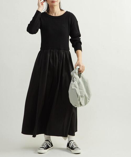 CONVERSE TOKYO(コンバーストウキョウ)の「RIB KNIT DOCKING DRESS(ワンピース・レディース・ブラック/グレー・FREE)」の2枚目の写真