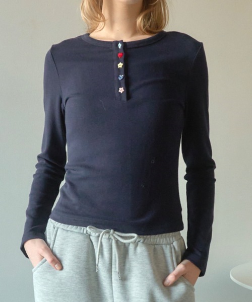 Birthday room(バースデイルーム)の「アソートボタンヘンリーネックカットソー/Assorted Button Henley Neck Top(Tシャツ/カットソー・レディース・グレー/ネイビー/ボルドー・FREE)」の10枚目の写真
