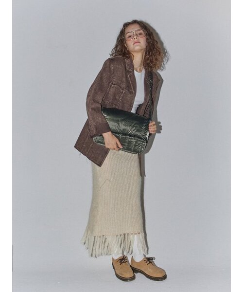 MAISON CREME(メゾンクレム)の「Canele Padding bag_ L size_Khaki(メッセンジャーバッグ・レディース・その他・L)」の2枚目の写真
