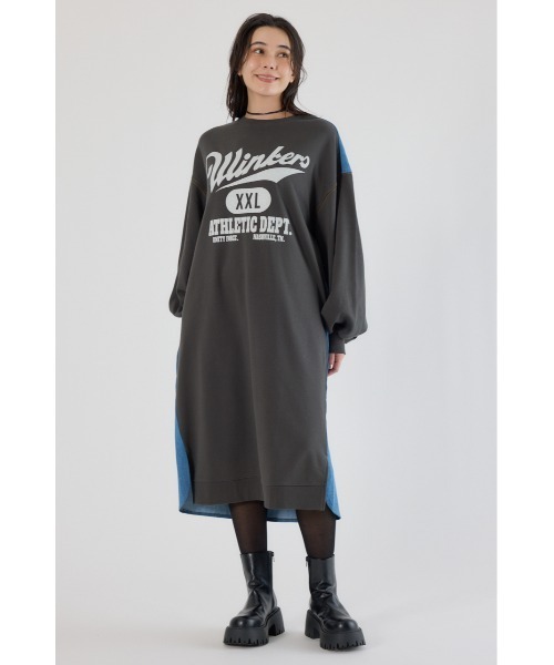 RODEO CROWNS WIDE BOWL(ロデオクラウンズワイドボウル)の「デニム切替スウェットワンピース(ワンピース・レディース・グレー×ホワイト/チャコールグレー・FREE)」の2枚目の写真