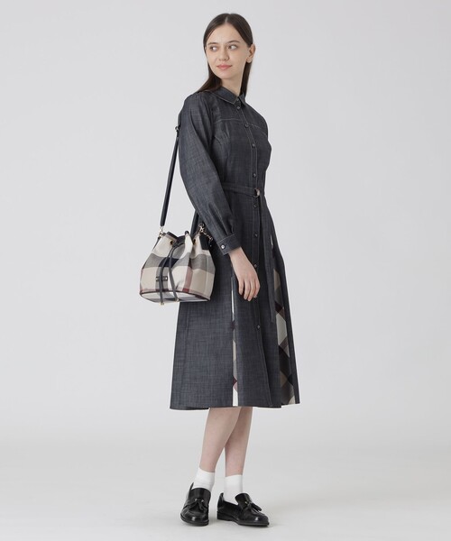 BLUE LABEL CRESTBRIDGE(ブルーレーベルクレストブリッジ)の「クレストブリッジチェックキャンバスコロン(ショルダーバッグ・レディース・ベージュ系その他・FREE)」の8枚目の写真