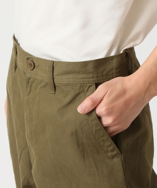 HANES(ヘインズ)の「【HANES/ヘインズ】ワイドフィットノータックパンツ /チノパン ワイドパンツ(チノパンツ・メンズ・ブラック/カーキ/ベージュ・S/M/L/LL)」の5枚目の写真