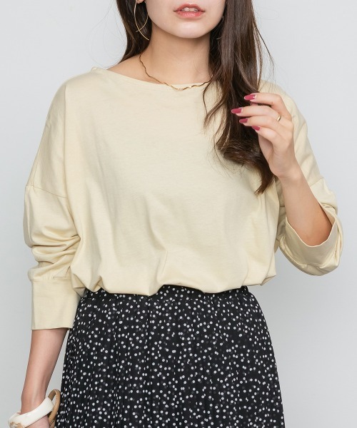 aity(アイティ)の「M-5L アシメトリー裾タックロングスリーブTシャツ 夏服(Tシャツ/カットソー・レディース・カーキ/ブラック/ベージュ/ホワイト・LL~3L/M~L/4L~5L)」の3枚目の写真