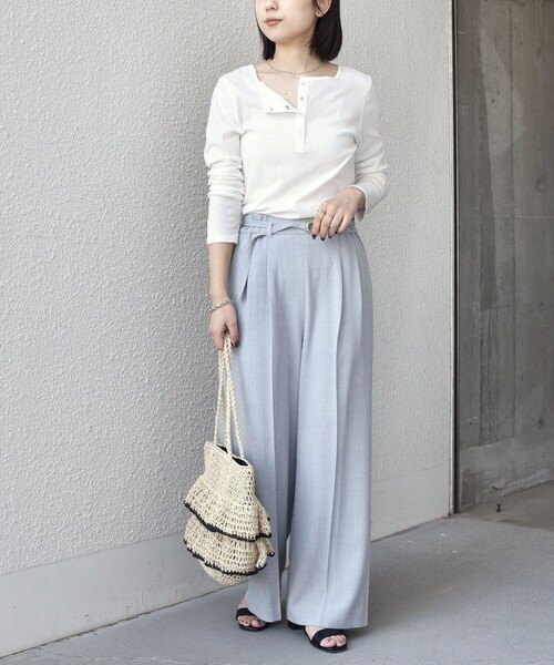 SHIPS Colors(シップス カラーズ)の「SHIPS Colors:〈手洗い可能〉シアー ドライタッチ ヘンリーネック TEE◇(Tシャツ/カットソー・レディース・クリーム/ダークグレー/ネイビー/ホワイト/ピンク・ONE SIZE)」の11枚目の写真