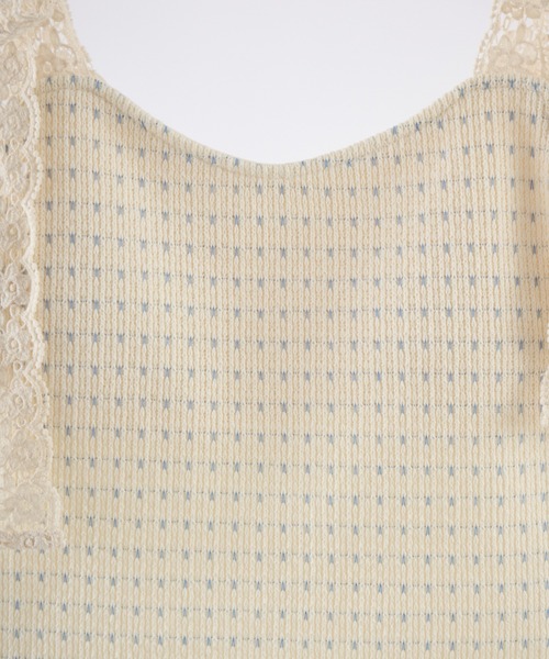 idem(イデム)の「cup in shoulder lace camisole / カップ付き肩レースキャミ(キャミソール・レディース・アイボリー・FREE)」の16枚目の写真