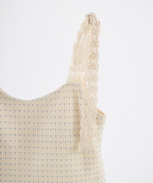 idem(イデム)の「cup in shoulder lace camisole / カップ付き肩レースキャミ(キャミソール・レディース・アイボリー・FREE)」の17枚目の写真