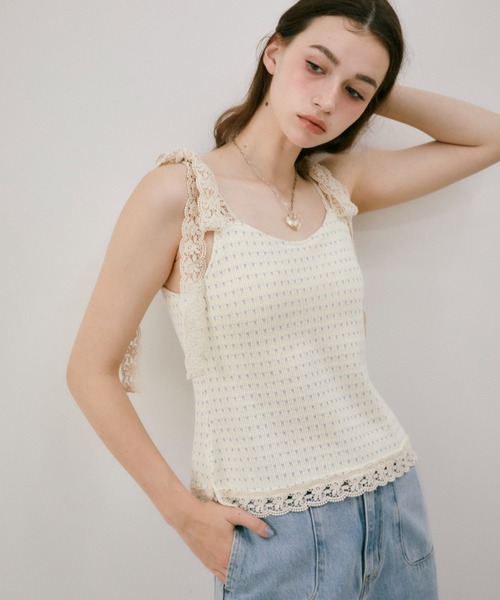 idem(イデム)の「cup in shoulder lace camisole / カップ付き肩レースキャミ(キャミソール・レディース・アイボリー・FREE)」の5枚目の写真