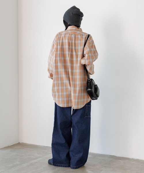 PBLIM(ページボーイリム)の「《UNISEX/3サイズ展開》ペインターバギデニム(デニムパンツ・レディース・ブルー/ブラック・SMALL/MEDIUM/LARGE)」の5枚目の写真