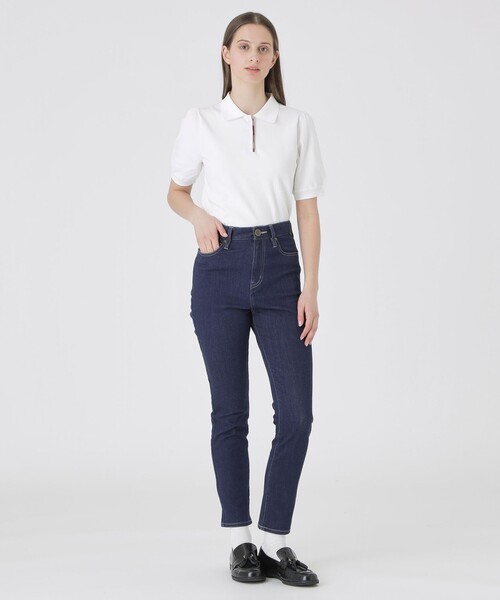 BLUE LABEL CRESTBRIDGE（ブルーレーベルクレストブリッジ）の「【BLUE LABEL DENIM】スキニーデニム（デニムパンツ・レディース・ダークネイビー・38/40/36）」の2枚目の写真