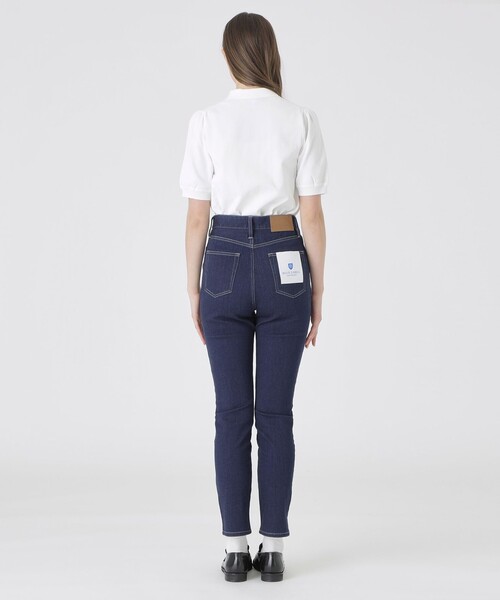 BLUE LABEL CRESTBRIDGE（ブルーレーベルクレストブリッジ）の「【BLUE LABEL DENIM】スキニーデニム（デニムパンツ・レディース・ダークネイビー・38/40/36）」の4枚目の写真