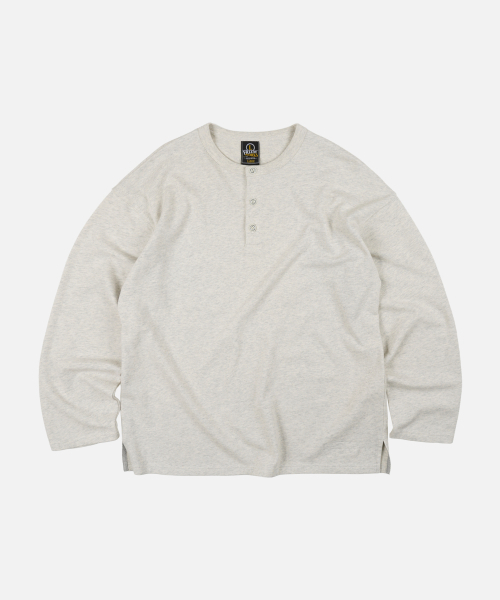 FRIZMWORKS(フリズムワークス)の「10S SOLID HENLEY NECK TEE _ OATMEAL(Tシャツ/カットソー・メンズ・その他・SMALL/MEDIUM/LARGE/X-LARGE)」の1枚目の写真