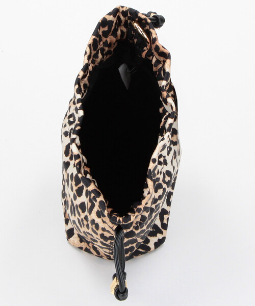 GANNI(ガニー)の「GANNI/ガニー Pouch Printed Nylon / B3010069 / レオパード柄 ナイロン キンチャク ミニバッグ(ハンドバッグ・レディース・レオパード・ONE SIZE)」の7枚目の写真