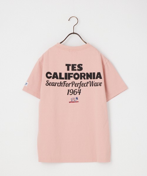 The Endless Summer（エンドレスサマー）の「[The Endless Summer/エンドレスサマー] 別注 バックロゴプリントTシャツ（Tシャツ/カットソー・レディース・ホワイト/ピンク/ブラック・S/M/L/XL）」の3枚目の写真