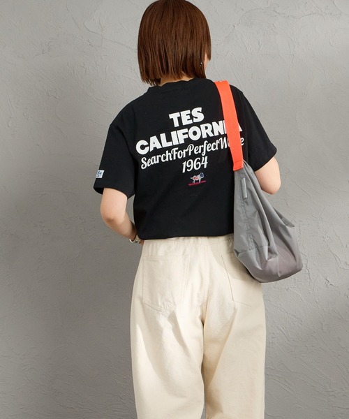 The Endless Summer（エンドレスサマー）の「[The Endless Summer/エンドレスサマー] 別注 バックロゴプリントTシャツ（Tシャツ/カットソー・レディース・ホワイト/ピンク/ブラック・S/M/L/XL）」の14枚目の写真