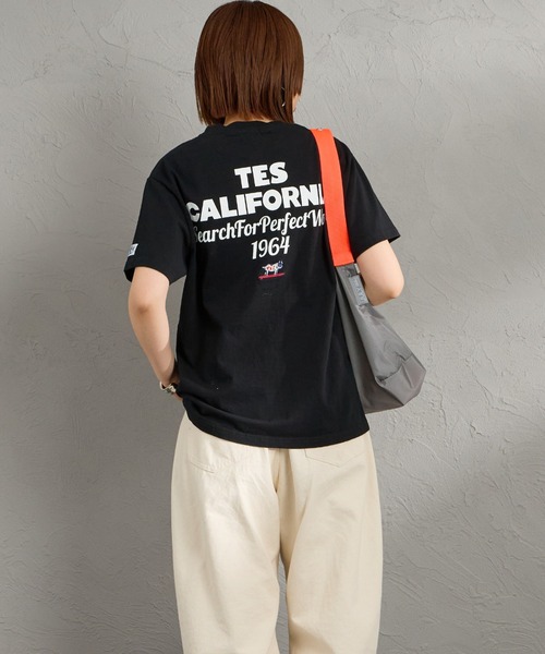 The Endless Summer（エンドレスサマー）の「[The Endless Summer/エンドレスサマー] 別注 バックロゴプリントTシャツ（Tシャツ/カットソー・レディース・ホワイト/ピンク/ブラック・S/M/L/XL）」の19枚目の写真