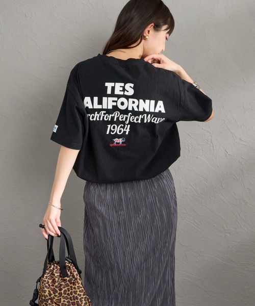 The Endless Summer（エンドレスサマー）の「[The Endless Summer/エンドレスサマー] 別注 バックロゴプリントTシャツ（Tシャツ/カットソー・レディース・ホワイト/ピンク/ブラック・S/M/L/XL）」の12枚目の写真