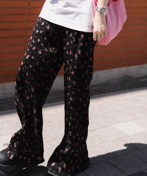 mebole（メボレ）の「フラワープリーツパンツ（その他パンツ・レディース・アイボリー/ブラック・FREE）」の22枚目の写真