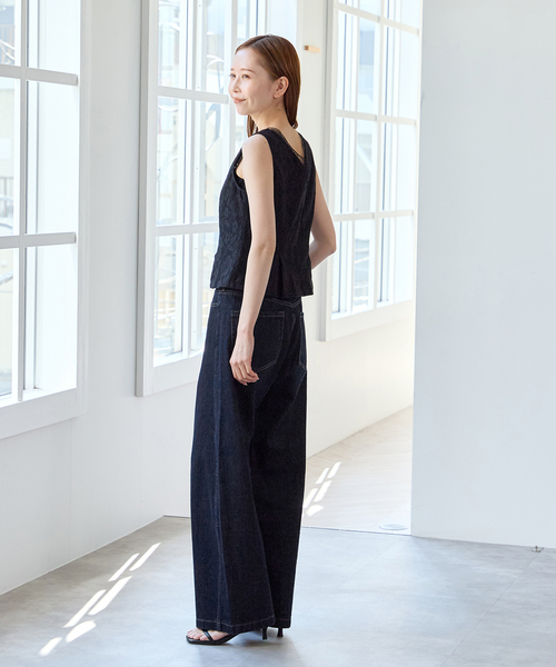 U by SPICK&SPAN(ユーバイスピックアンドスパン)の「バレルレッグバギーデニム(デニムパンツ・レディース・ネイビー/ブルー・36/38)」の4枚目の写真