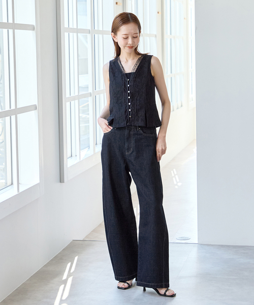 U by SPICK&SPAN(ユーバイスピックアンドスパン)の「バレルレッグバギーデニム(デニムパンツ・レディース・ネイビー/ブルー・36/38)」の6枚目の写真