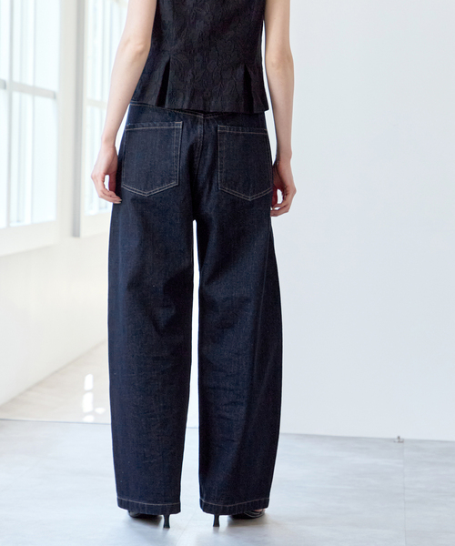 U by SPICK&SPAN(ユーバイスピックアンドスパン)の「バレルレッグバギーデニム(デニムパンツ・レディース・ネイビー/ブルー・36/38)」の10枚目の写真