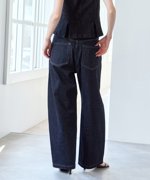 U by SPICK&SPAN(ユーバイスピックアンドスパン)の「バレルレッグバギーデニム(デニムパンツ・レディース・ネイビー/ブルー・36/38)」の11枚目の写真