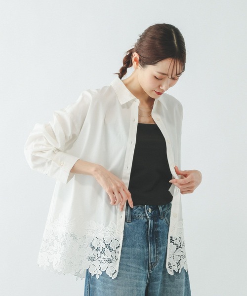 GLOBAL WORK（グローバルワーク）の「切り替えレースシャツ/637916（シャツ/ブラウス・レディース・ホワイト/ライトブルー・SHORT/REGULAR）」の7枚目の写真