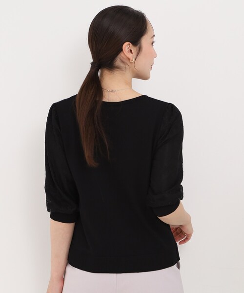 SHOO・LA・RUE（シューラルー）の「【洗濯機可/S-LL】華やかレース5分袖ニット（ニット/セーター・レディース・サックスブルー/ブラック/アイボリー・03/02/01/04）」の9枚目の写真
