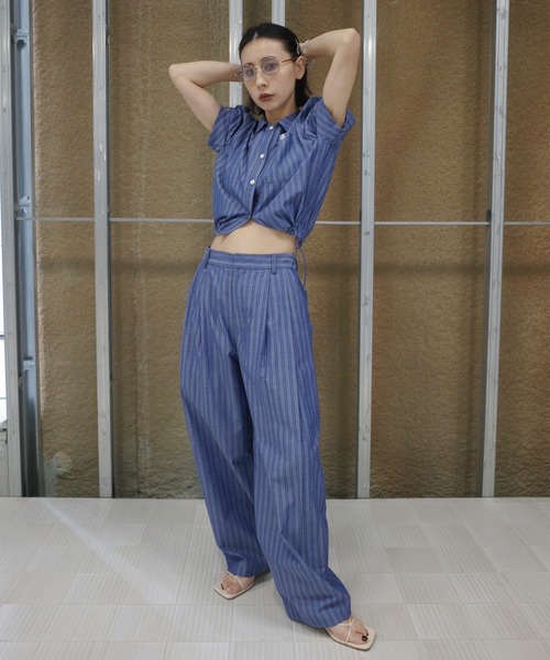 Ameri（アメリ）の「CONSTRUCTIVE SLEEVE MULTI STRIPE SHIRT（シャツ/ブラウス・レディース・アイボリー/ベージュ/ブルー・FREE）」の5枚目の写真