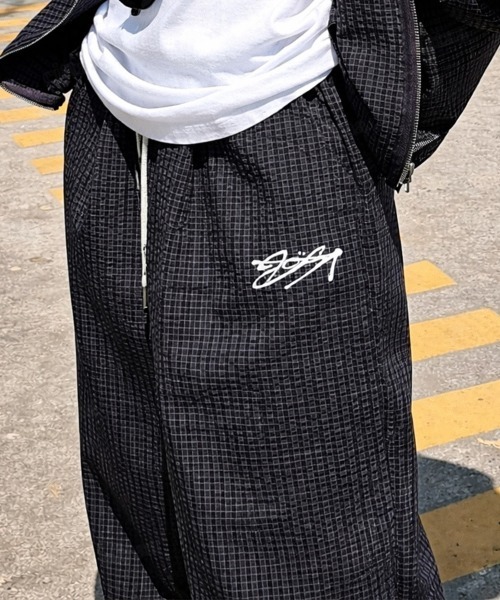 Dalfwin（ダールフィン）の「韓国ファッション 【セットアップ可能】aosロゴナイロンワイドパンツ（その他パンツ・レディース・ブラック/パープル/キャメル/ライトベージュ・FREE）」の7枚目の写真