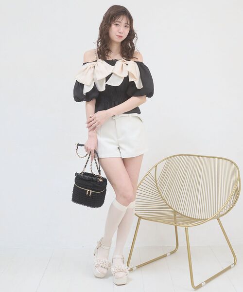 MAJESTIC LEGON(マジェスティックレゴン)の「ベルトセットハイウエストショートパンツ(その他パンツ・レディース・アイボリー/ブラック/グレー/ホワイト系その他2・MEDIUM)」の15枚目の写真